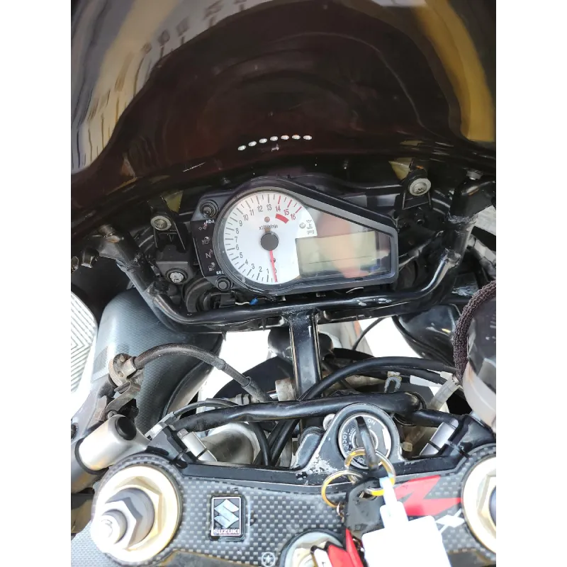 SUZUKI GSX-R 750