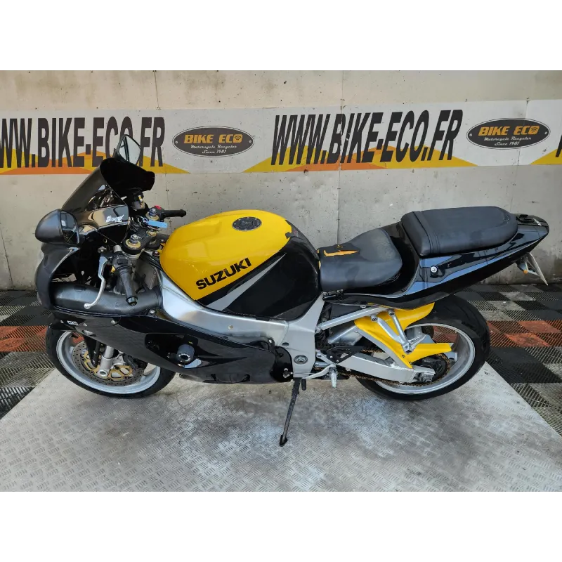 SUZUKI GSX-R 750