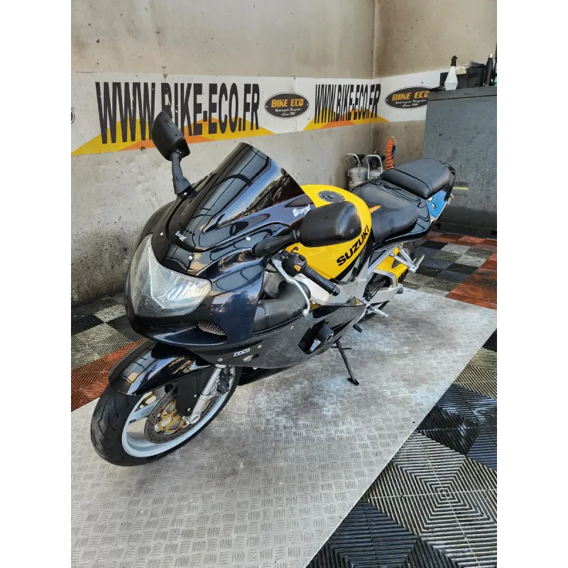 SUZUKI GSX-R 750