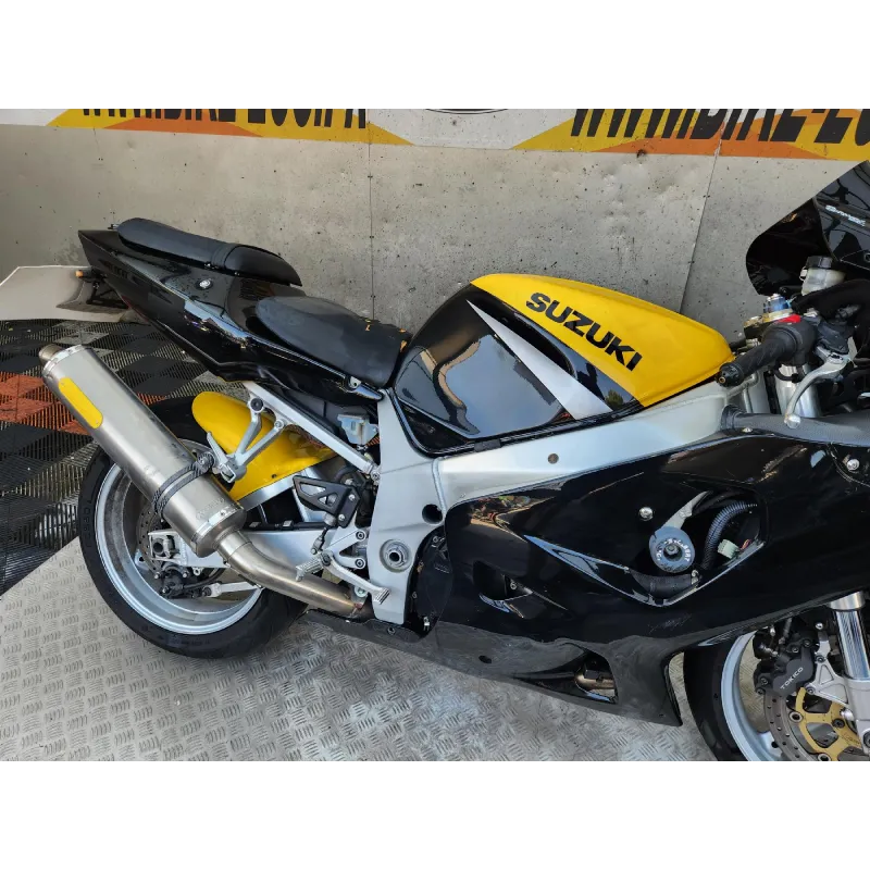 SUZUKI GSX-R 750