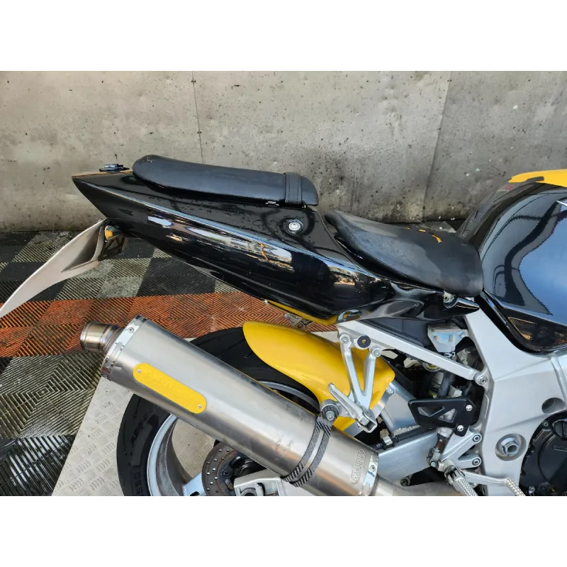 SUZUKI GSX-R 750