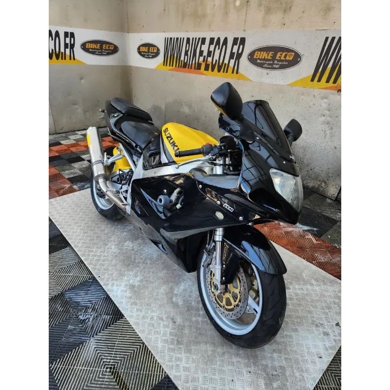 SUZUKI GSX-R 750
