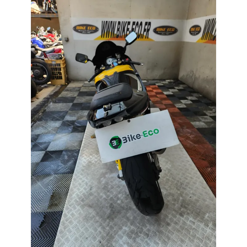 SUZUKI GSX-R 750