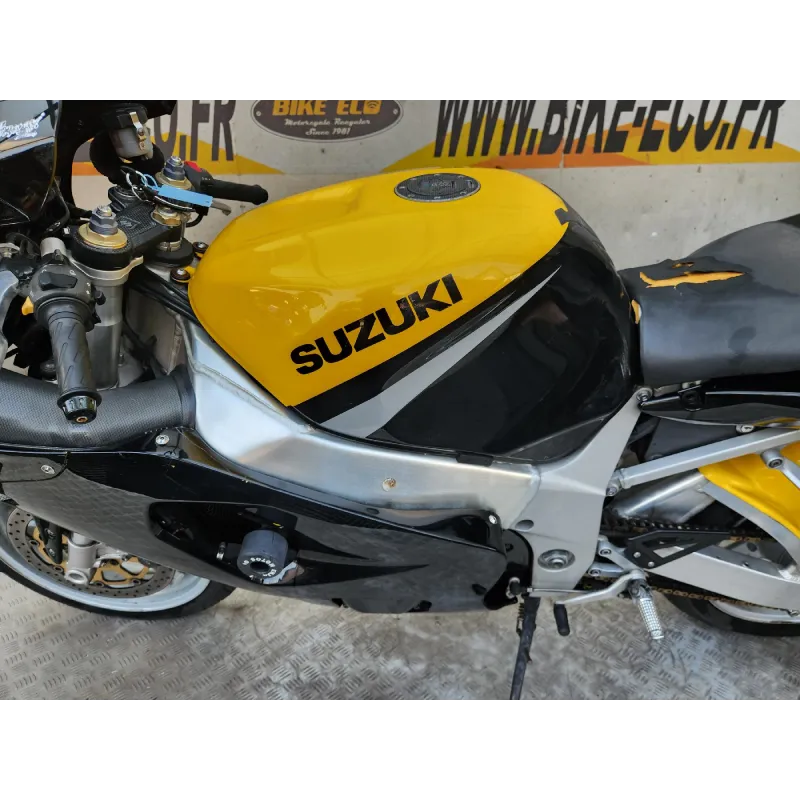 SUZUKI GSX-R 750