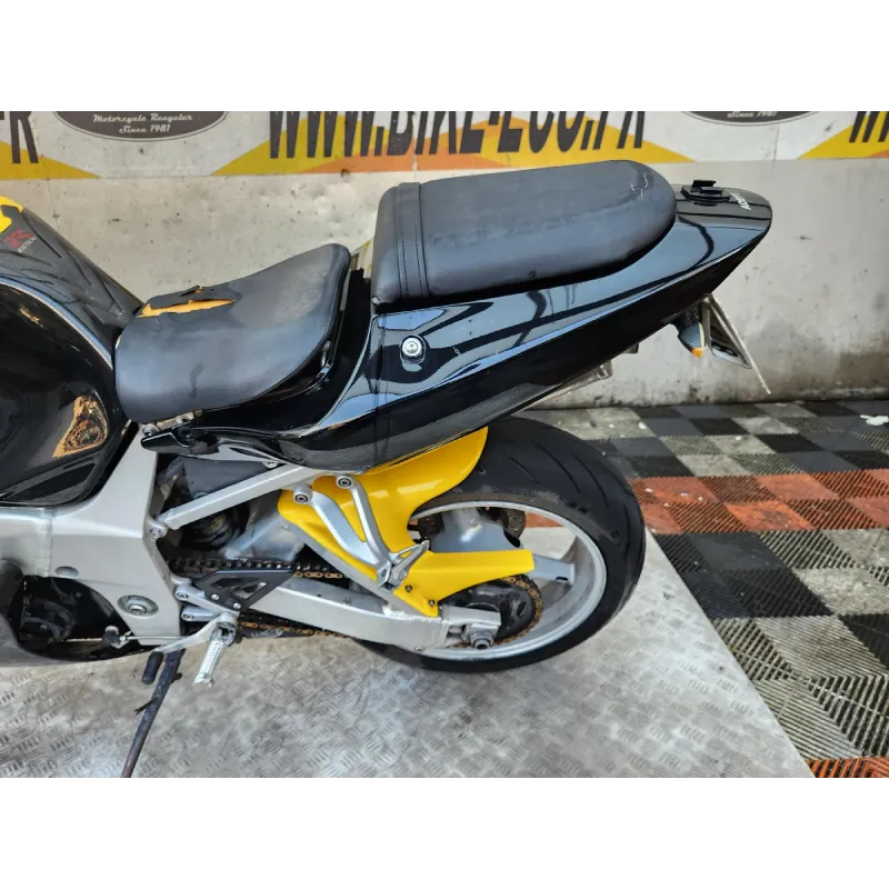SUZUKI GSX-R 750