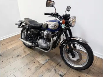 KAWASAKI W 650