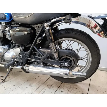 KAWASAKI W 650