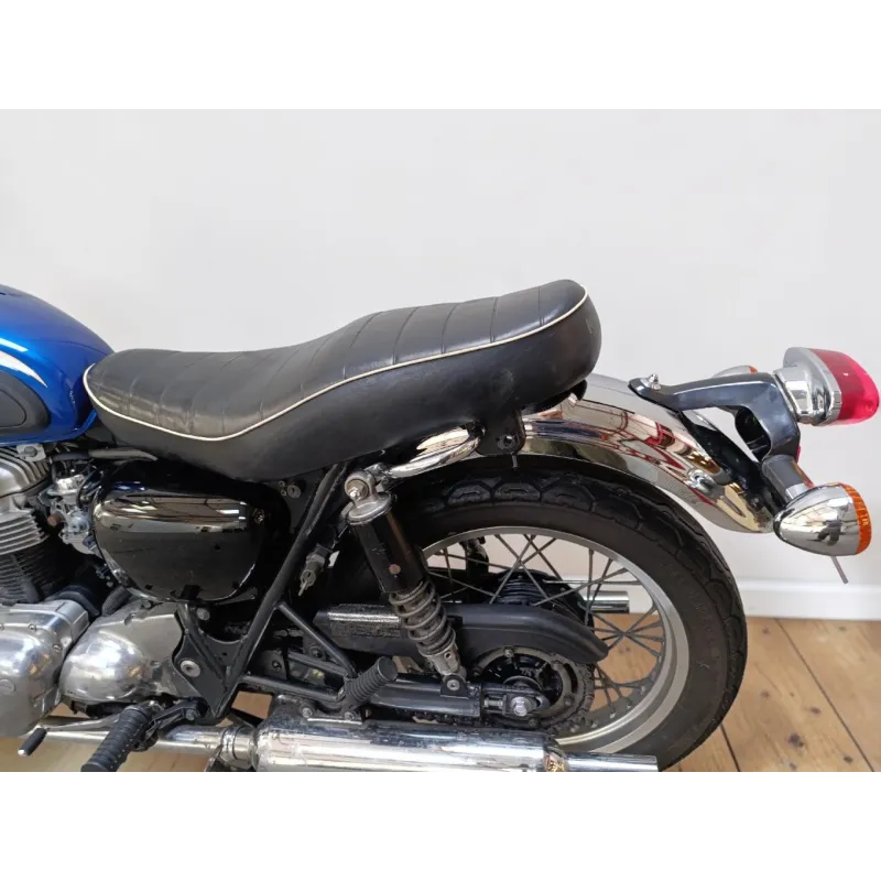 KAWASAKI W 650