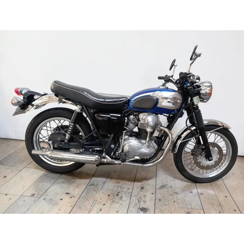 KAWASAKI W 650
