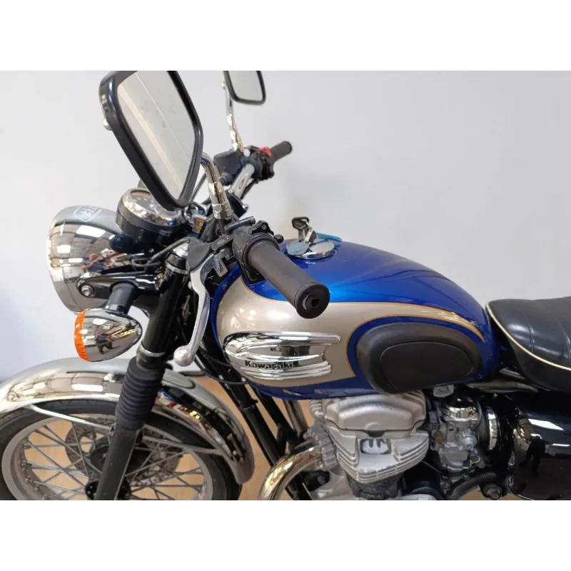 KAWASAKI W 650