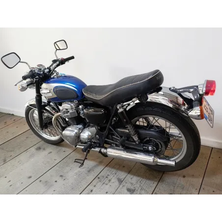 KAWASAKI W 650