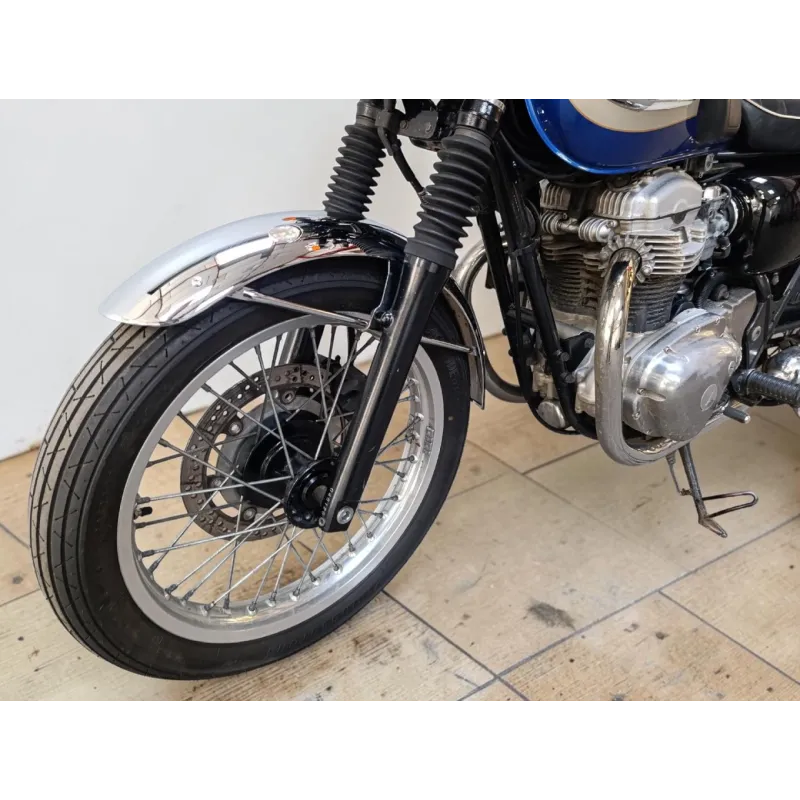 KAWASAKI W 650