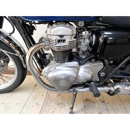 KAWASAKI W 650