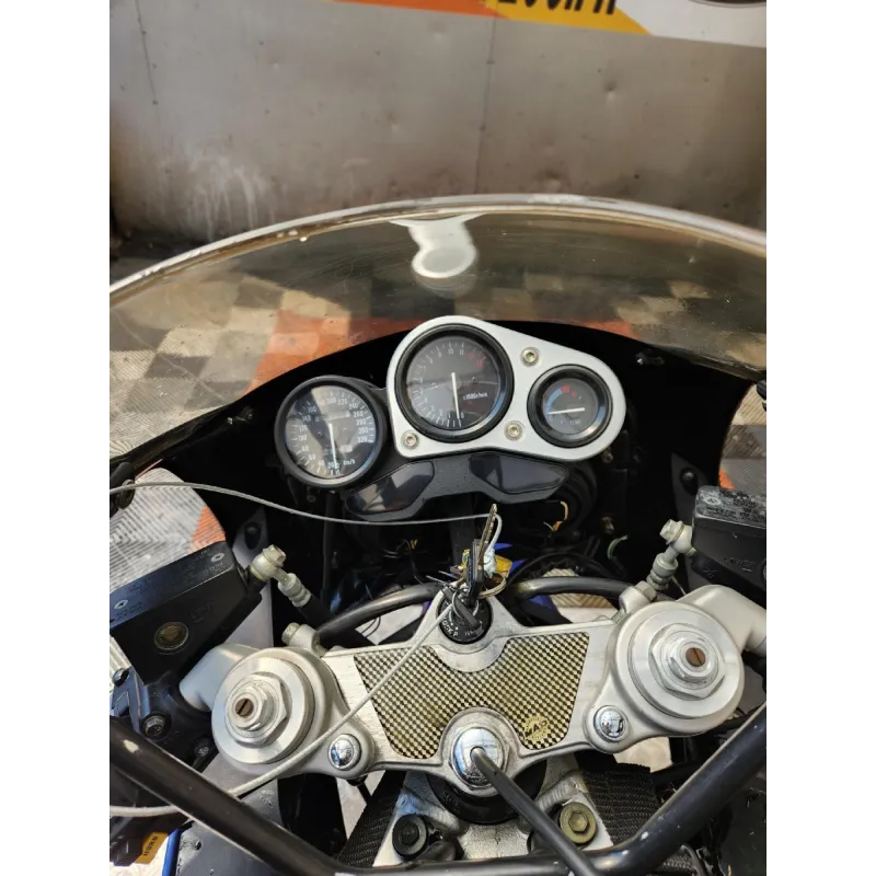 SUZUKI GSXR 1100