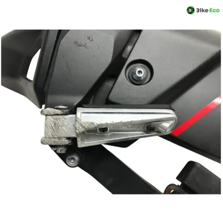 Platine et repose pieds arriere gauche YAMAHA XT 1200 Z 2017-2019 SUPER TENERE