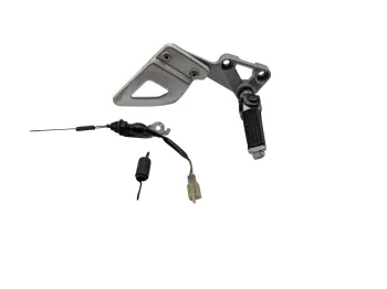Platine avant droite SUZUKI SV 650 N 1998 - 2002