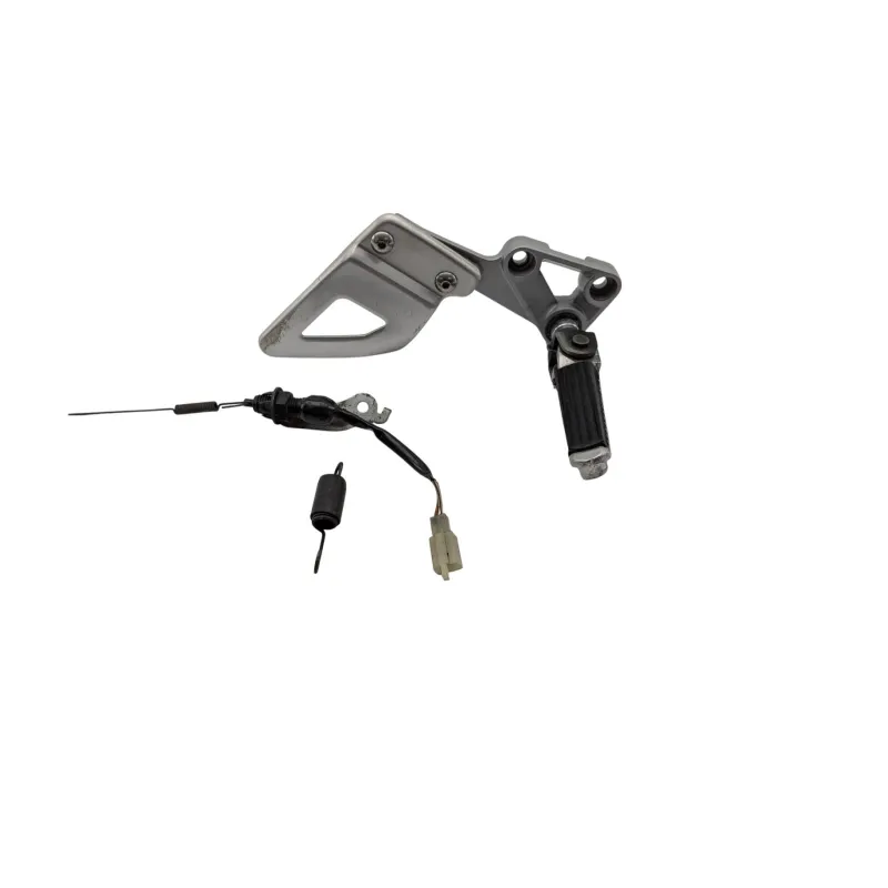 Platine avant droite SUZUKI SV 650 N 1998 - 2002