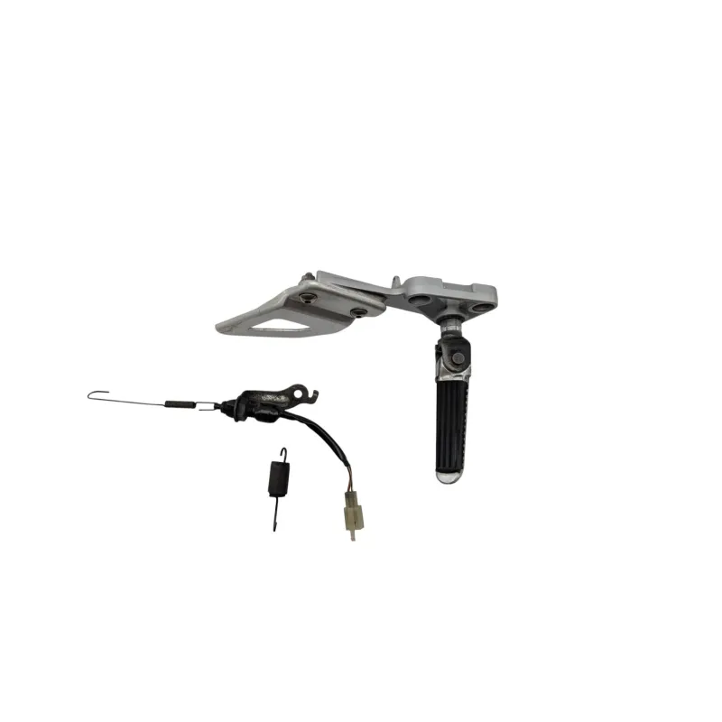Platine avant droite SUZUKI SV 650 N 1998 - 2002