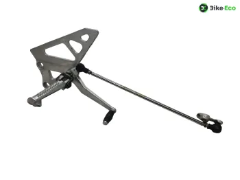 Platine avant gauche SUZUKI GSXR 750 1991