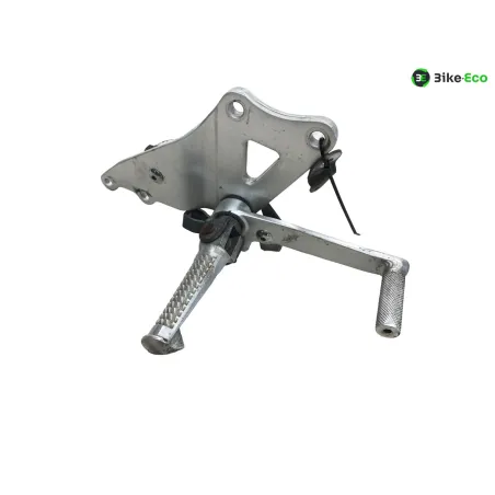 Platine avant droite SUZUKI GSXR 750 1991
