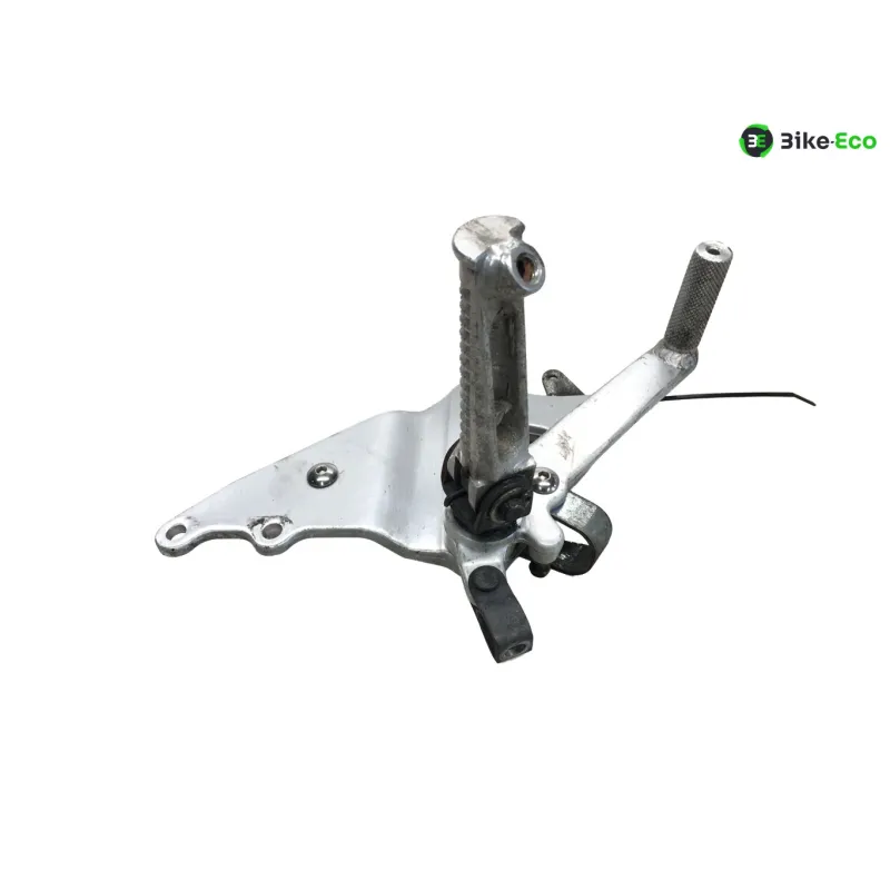Platine avant droite SUZUKI GSXR 750 1991