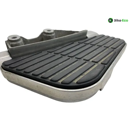 Platine et repose pieds arriere gauche HONDA GL 1800 2001-2005 GOLDWING