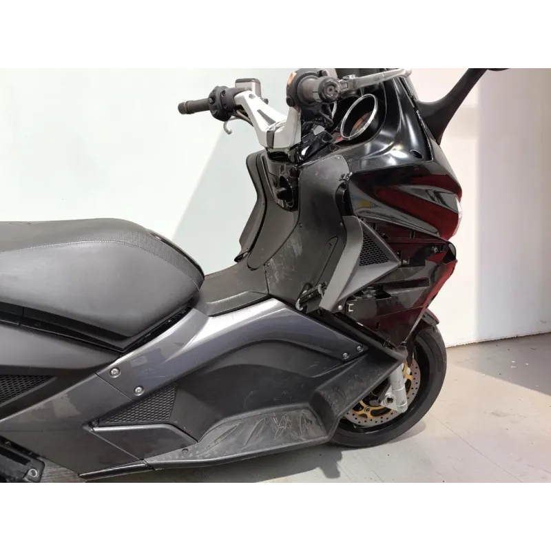 APRILIA SRV 850