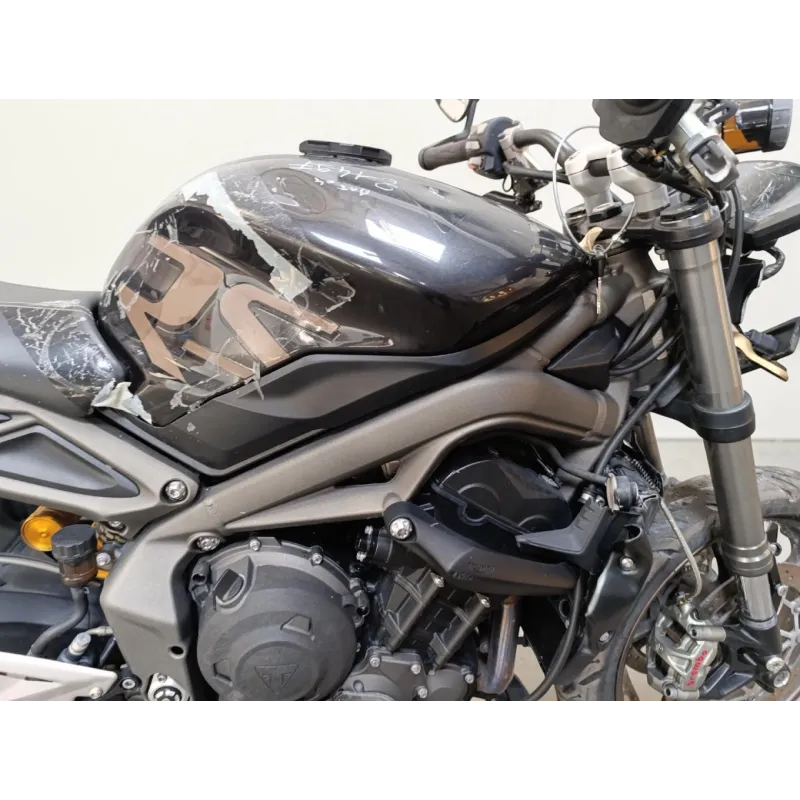TRIUMPH 765 RS