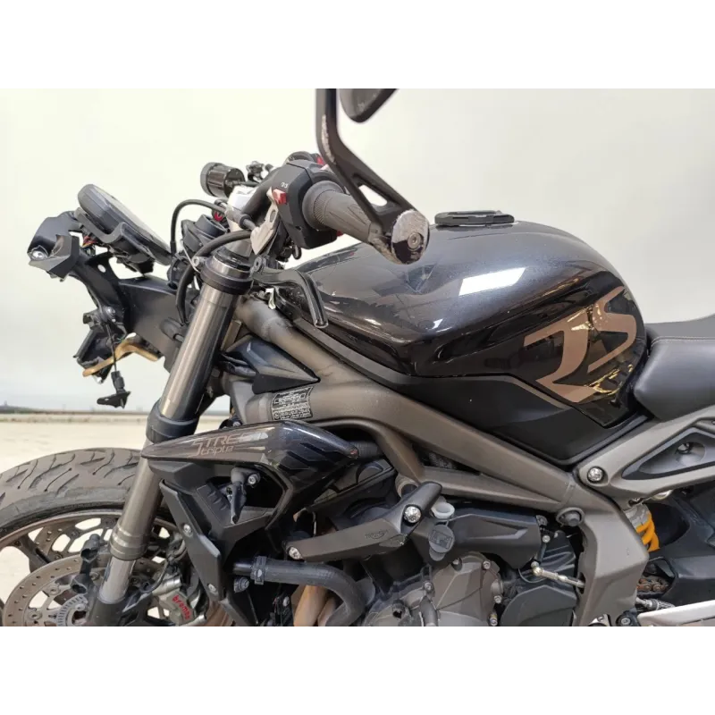 TRIUMPH 765 RS