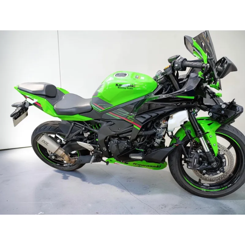 KAWASAKI ZX 4 R