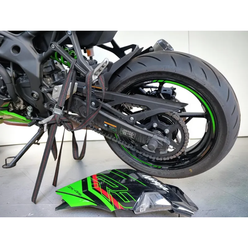 KAWASAKI ZX 4 R