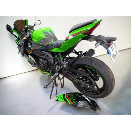 KAWASAKI ZX 4 R