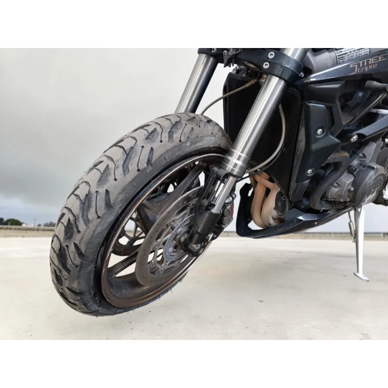 TRIUMPH 765 RS