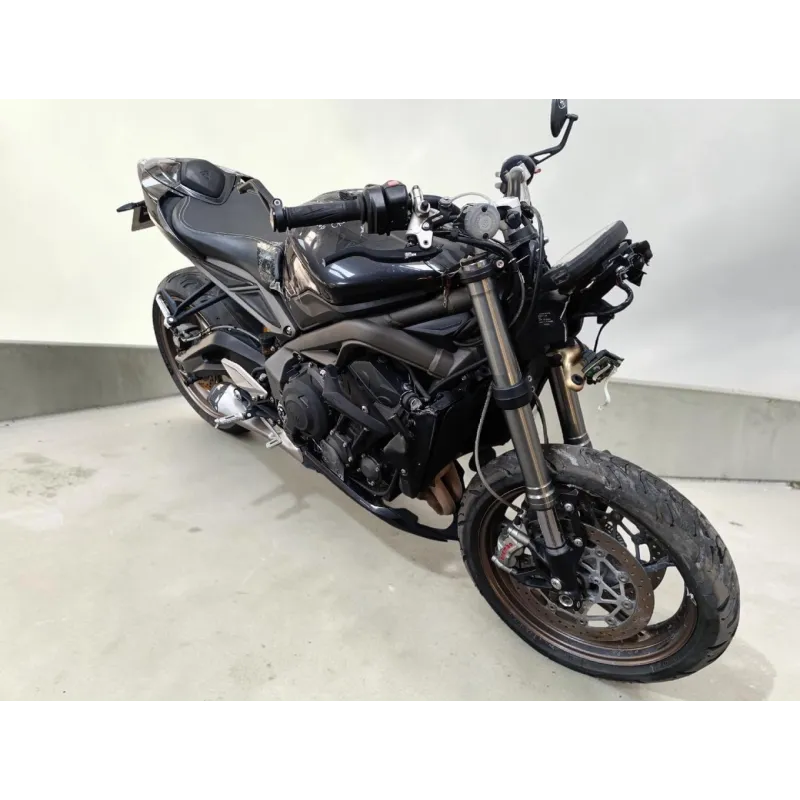 TRIUMPH 765 RS