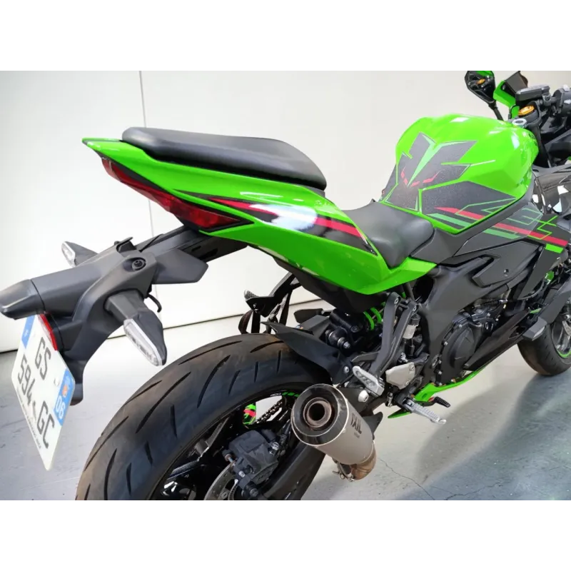 KAWASAKI ZX 4 R