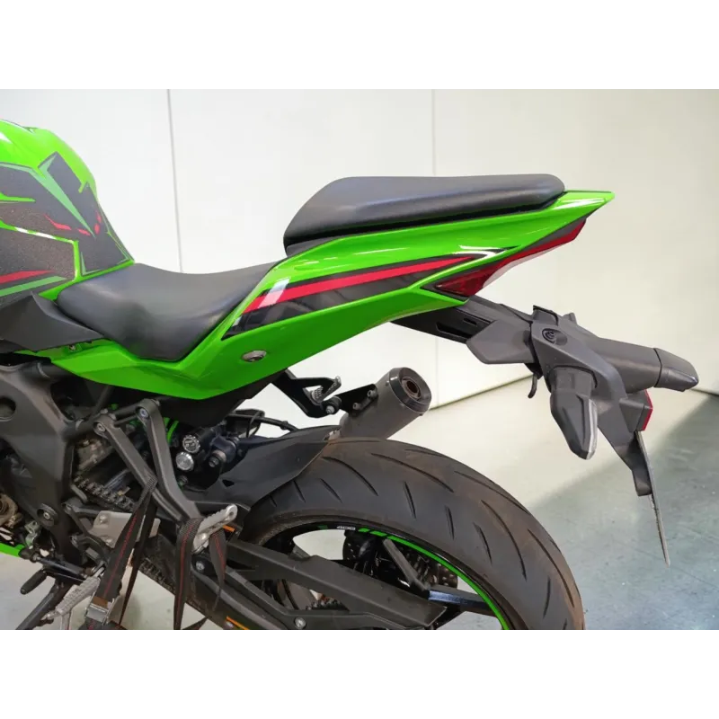 KAWASAKI ZX 4 R