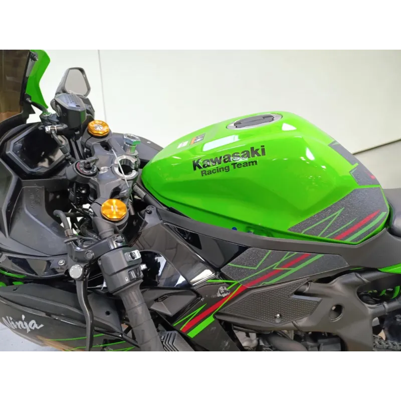 KAWASAKI ZX 4 R