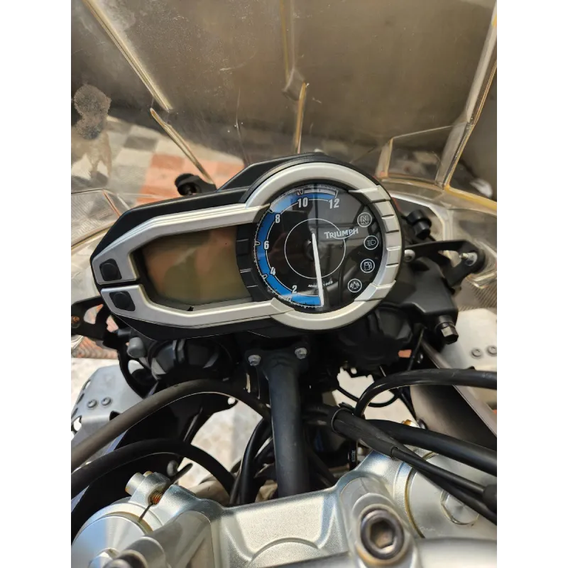 TRIUMPH TIGER 800 XC