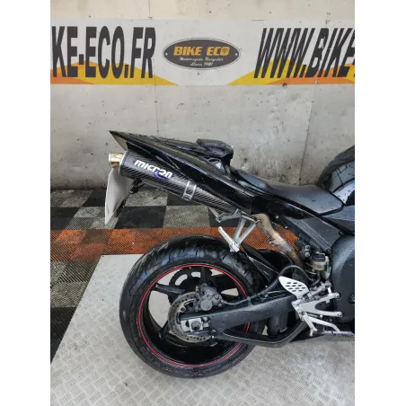 YAMAHA YZF 1000 R1