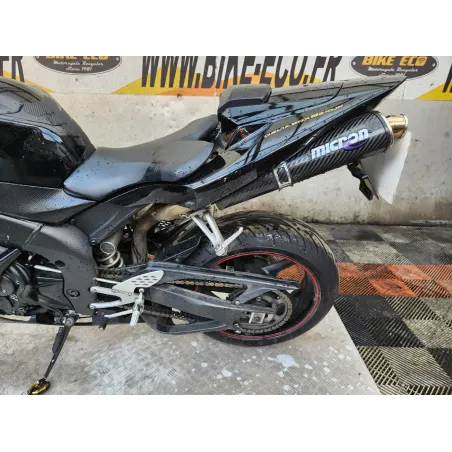 YAMAHA YZF 1000 R1