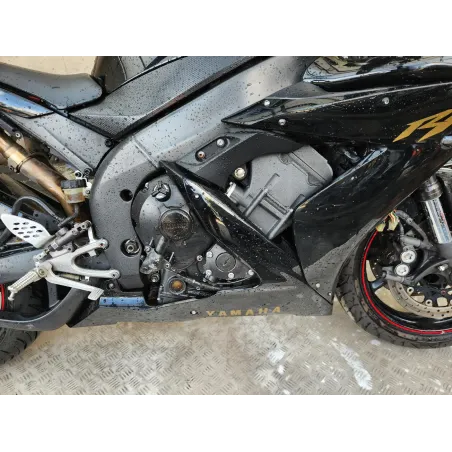 YAMAHA YZF 1000 R1