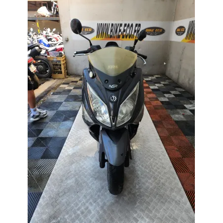 SYM GTS 125