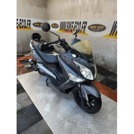 SYM GTS 125