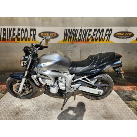 YAMAHA FZ 6