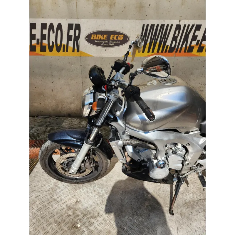 YAMAHA FZ 6