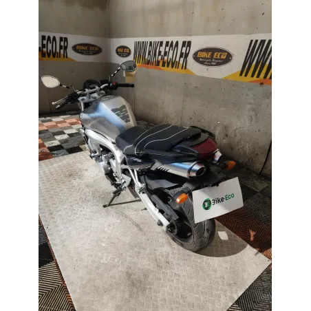 YAMAHA FZ 6