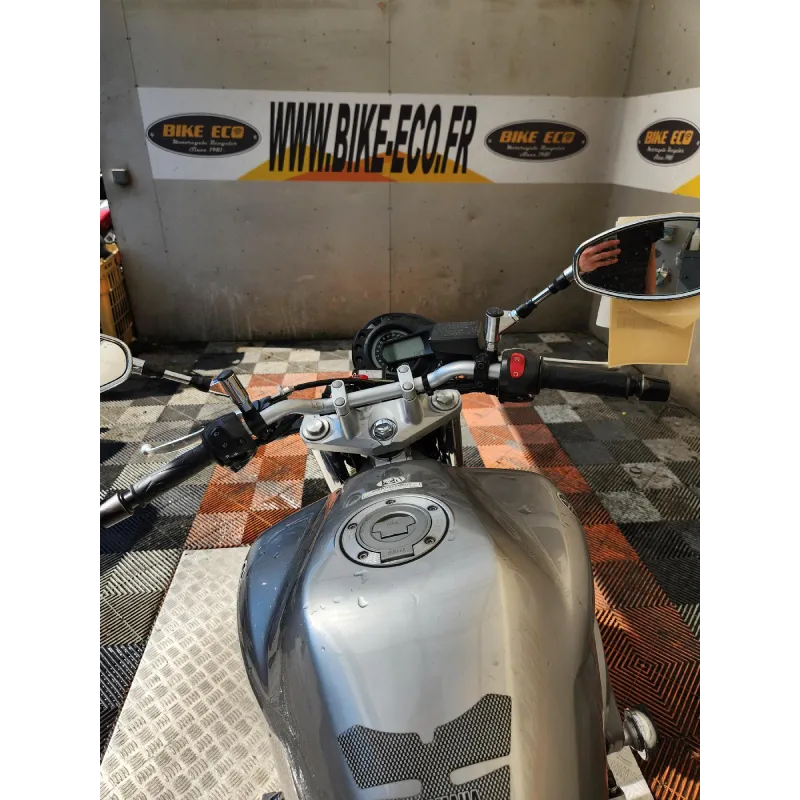 YAMAHA FZ 6