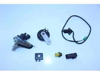 Relais boitier electrique SUZUKI SV 650 N 2003 - 2009