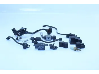 Relais boitier electrique YAMAHA MT07 700 2014 - 2017