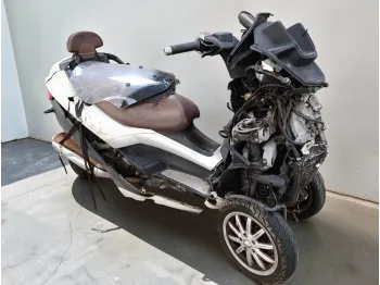 PIAGGIO MP3 500